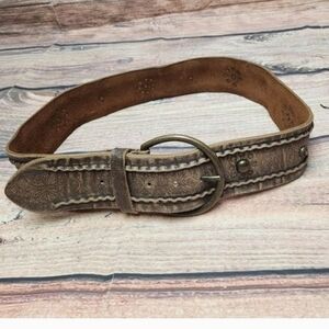 *AMAZING* Fossil Brown Embossed And Studded Genuine Leather Belt Medium EUC